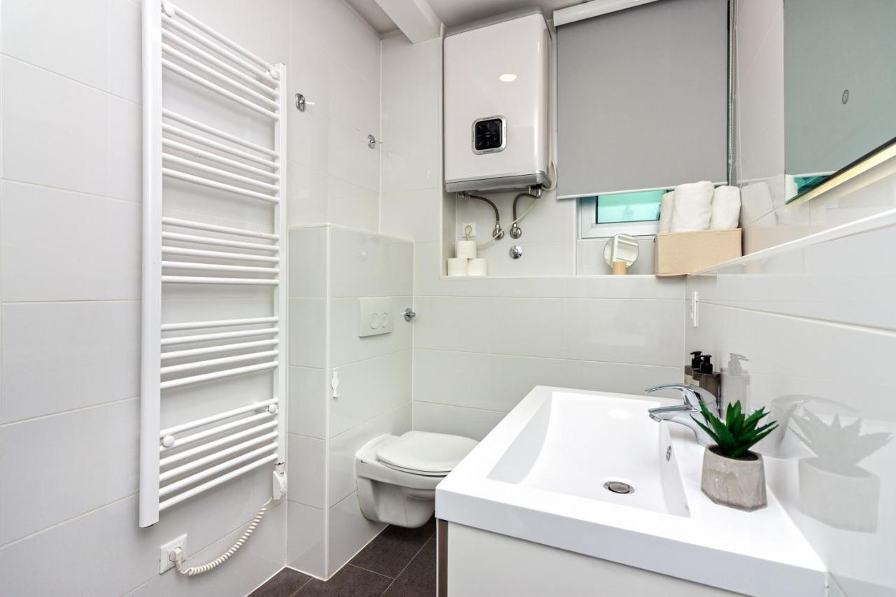 Apartments Lovret Flowers Сплит Экстерьер фото