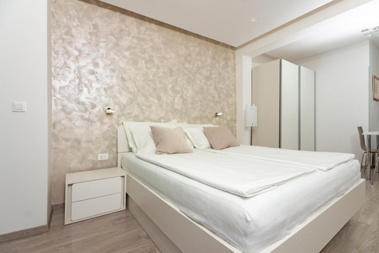 Apartments Lovret Flowers Сплит Экстерьер фото