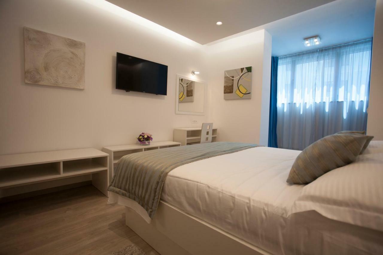 Apartments Lovret Flowers Сплит Экстерьер фото