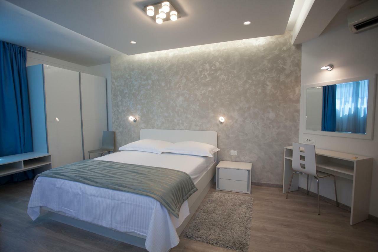 Apartments Lovret Flowers Сплит Экстерьер фото